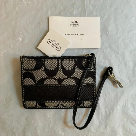 Coach Poppy Black Patent Zip-Around Wallet Wristlet | eBay Coach Poppy Wristlet Wallet